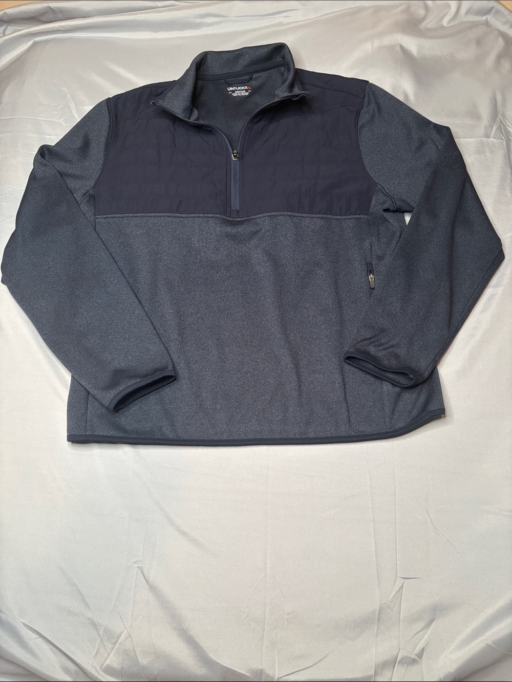 UNTUCKit Men's Half-Zip Performance Pullover - Dark Gray and Navy Size Medium